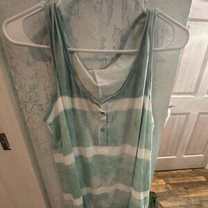 NWOT Women's XL Boutique Tank Top